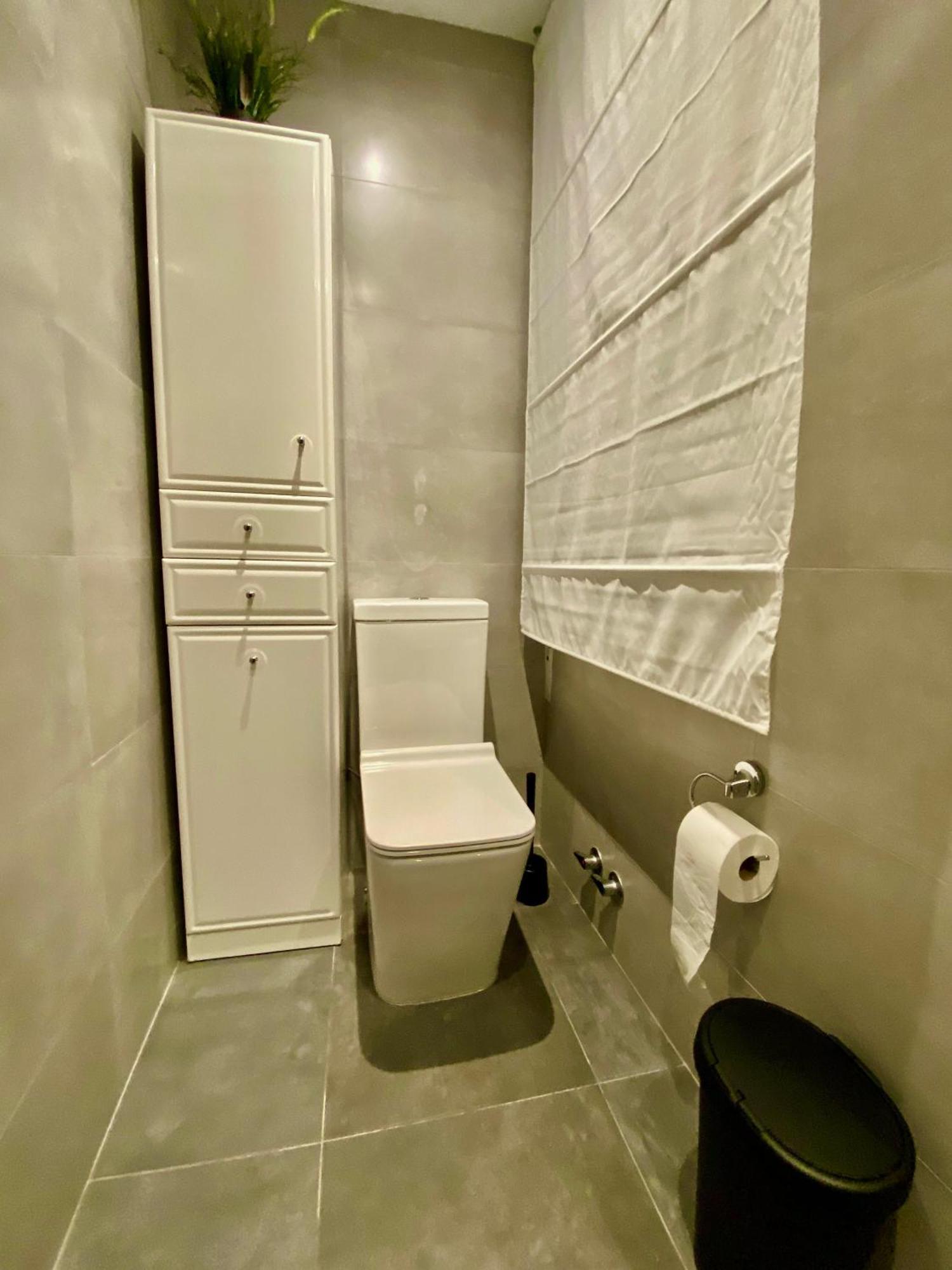 Amplio Apartamento Con Dos Patios Gijon Exterior photo